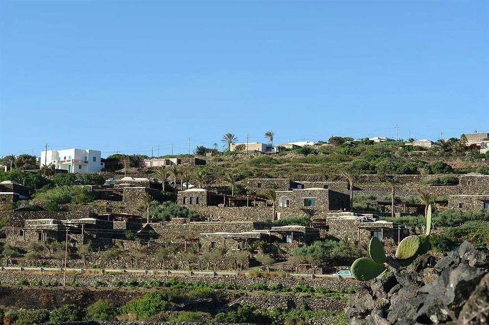 Pantelleria Dream Resort Tracino 4*,